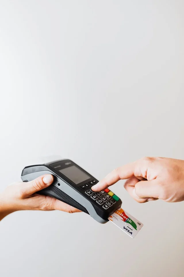 The Practical Troubleshooter’s Guide to Credit Card Problems
